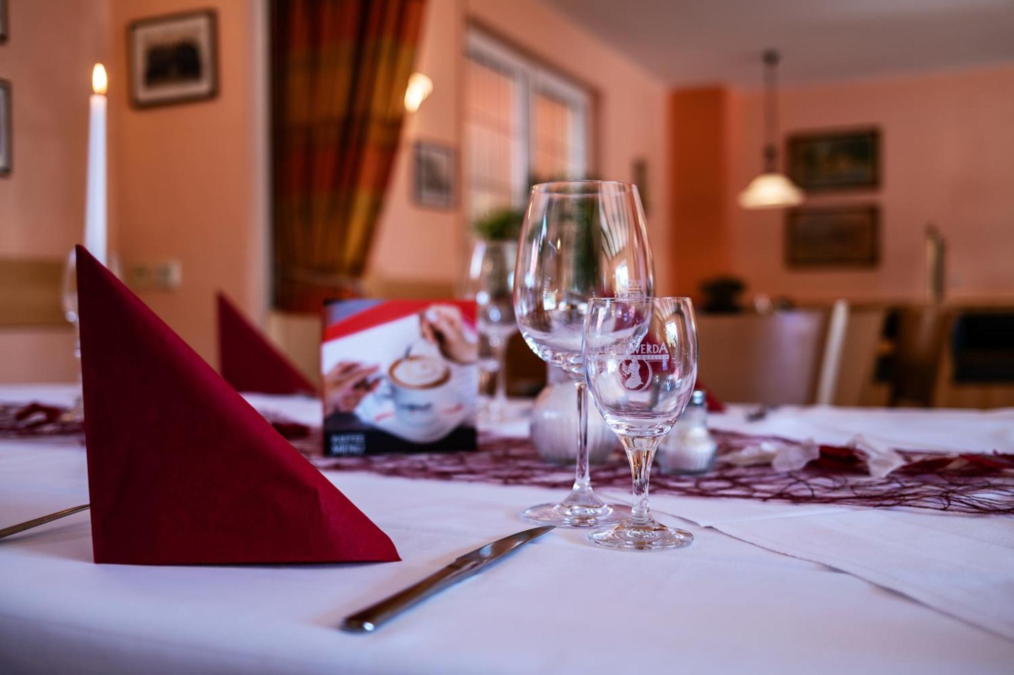Restaurant & Hotel Storchenklause Storkow  Buitenkant foto