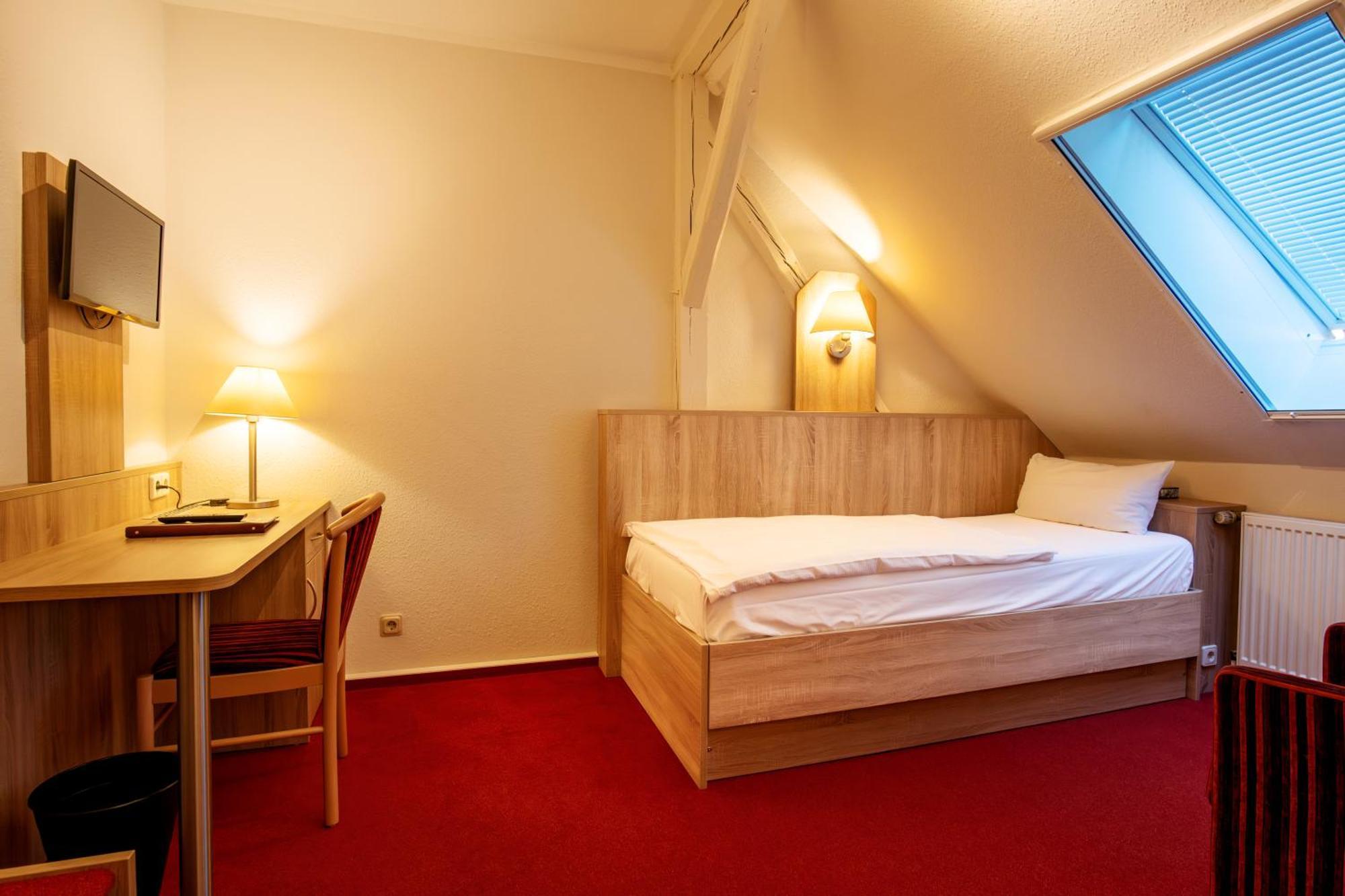 Restaurant & Hotel Storchenklause Storkow  Buitenkant foto