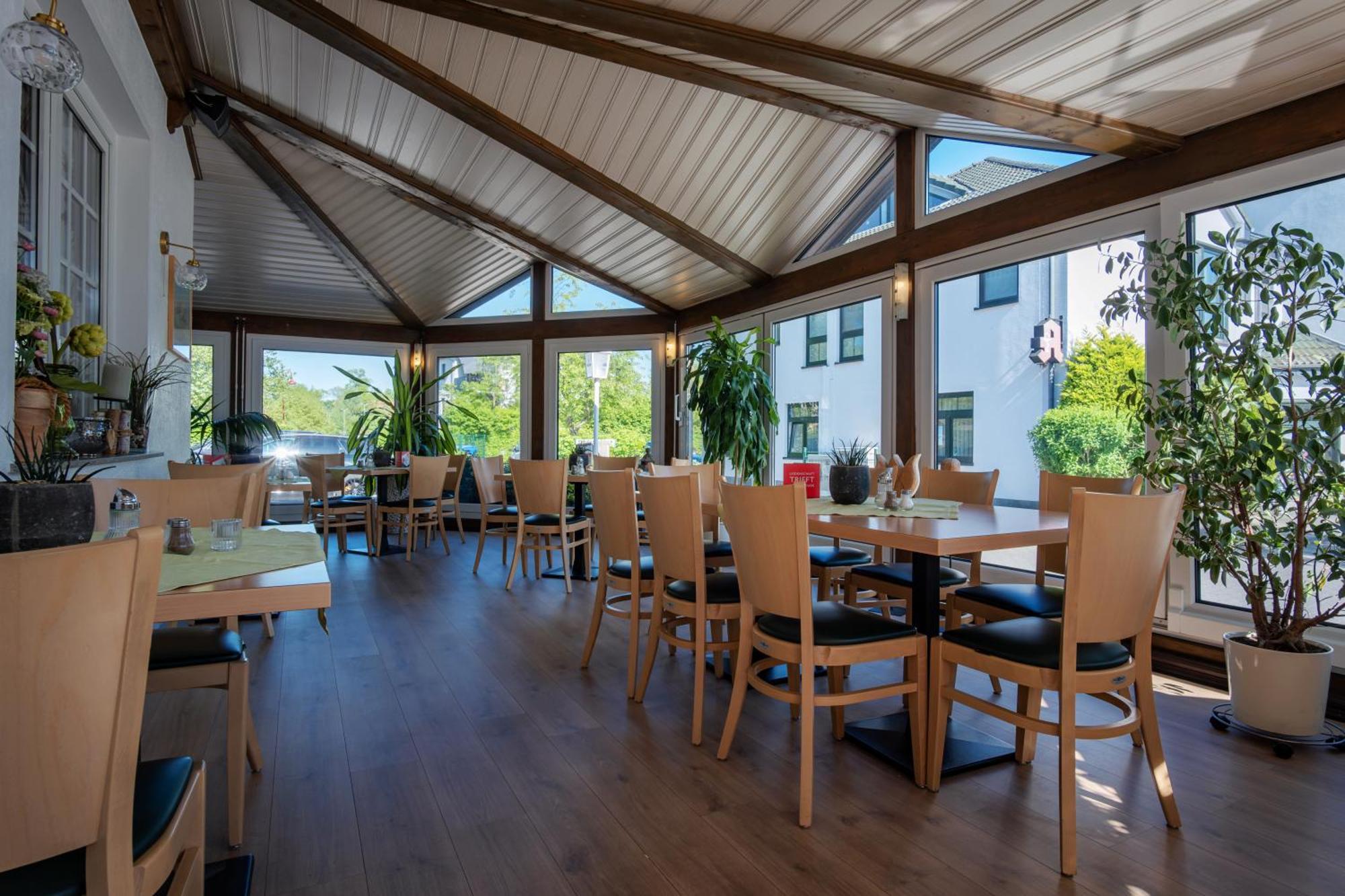 Restaurant & Hotel Storchenklause Storkow  Buitenkant foto