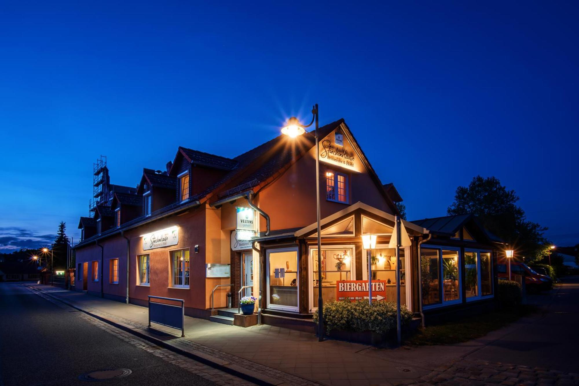 Restaurant & Hotel Storchenklause Storkow  Buitenkant foto